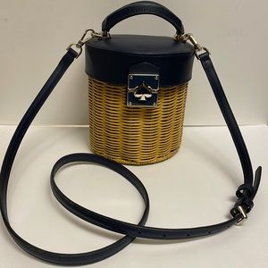 Kate Spade ♠️ Medium Trunk “RUMI” Wicker NightCap CrossBody Bag. NWOT.